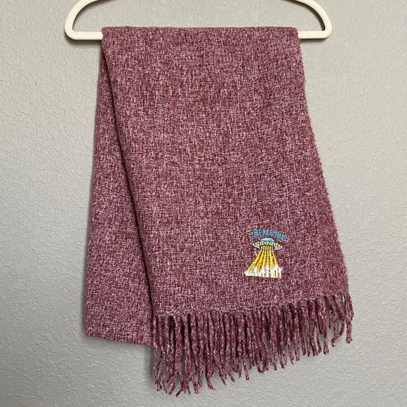 "Take Me Please" UFO Blanket Scarf - Picture 2 of 3